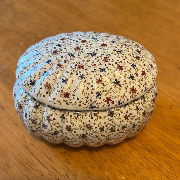 Other - Vintage Ceramic Porcelain Container with Multicolored Flowers and Scalloped Edge